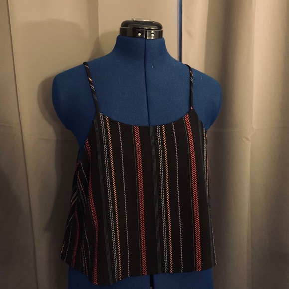 striped cropped top - Picture 3 of 3